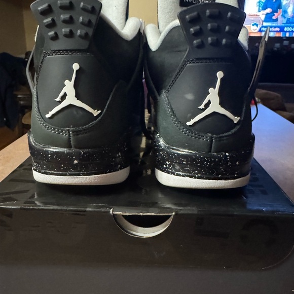 Jordan 4 Retro (GS) Fear - Picture 5 of 7